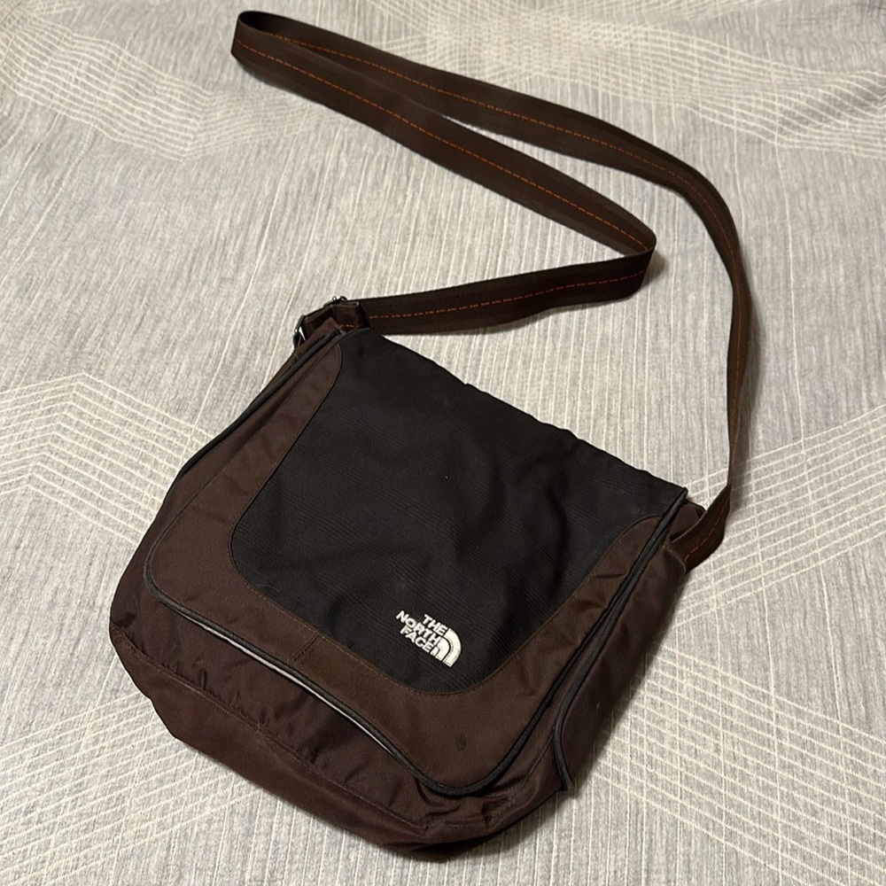 The North Face Logo Crossbody Messenger Bag Adjustable Shoulder Strap, Brown